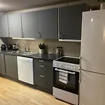 Apartment I Naerheten Av Sentrum